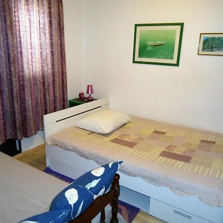 Rogoznica 15876b * Rogoznica (Sibenik-Knin)